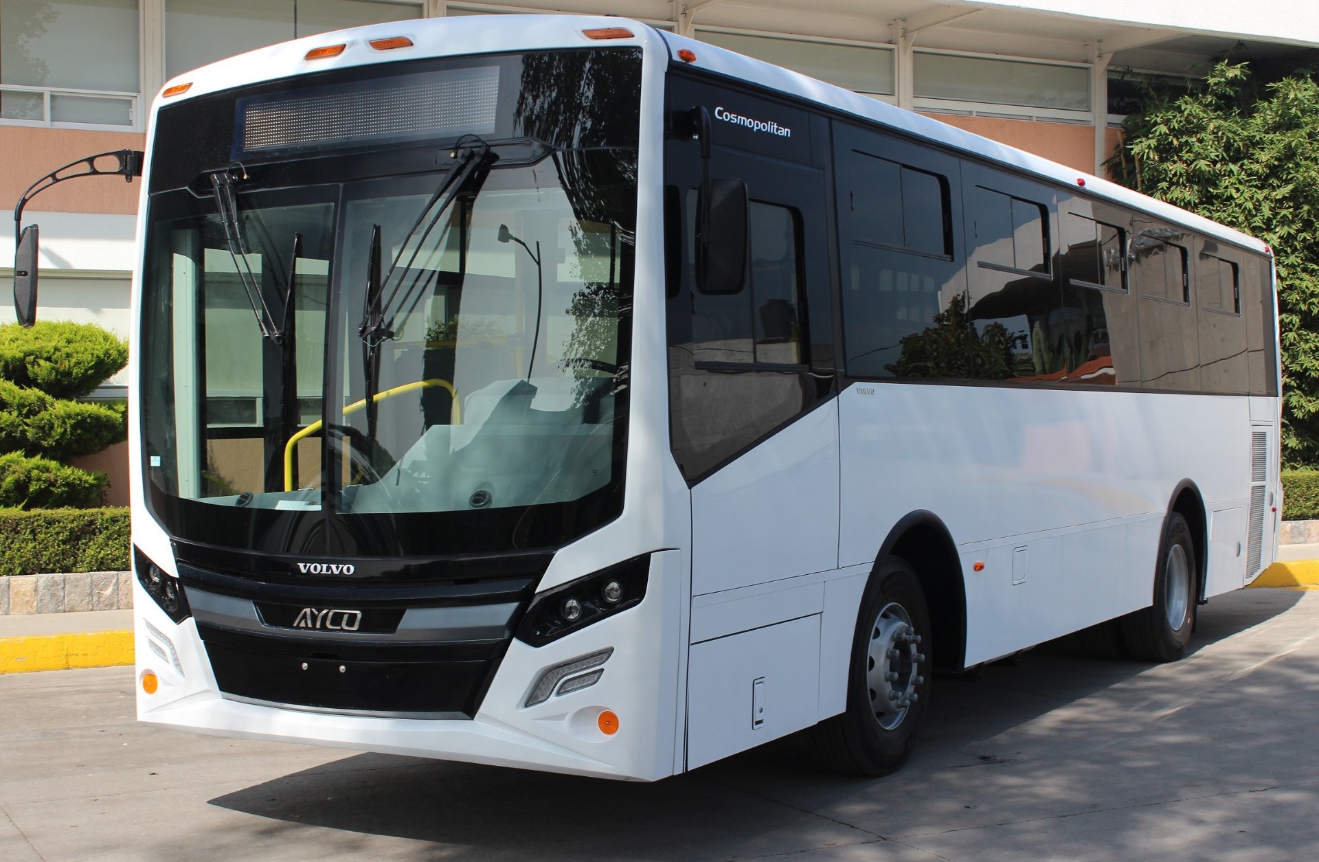 AYCO Cosmopolitan · Volvo