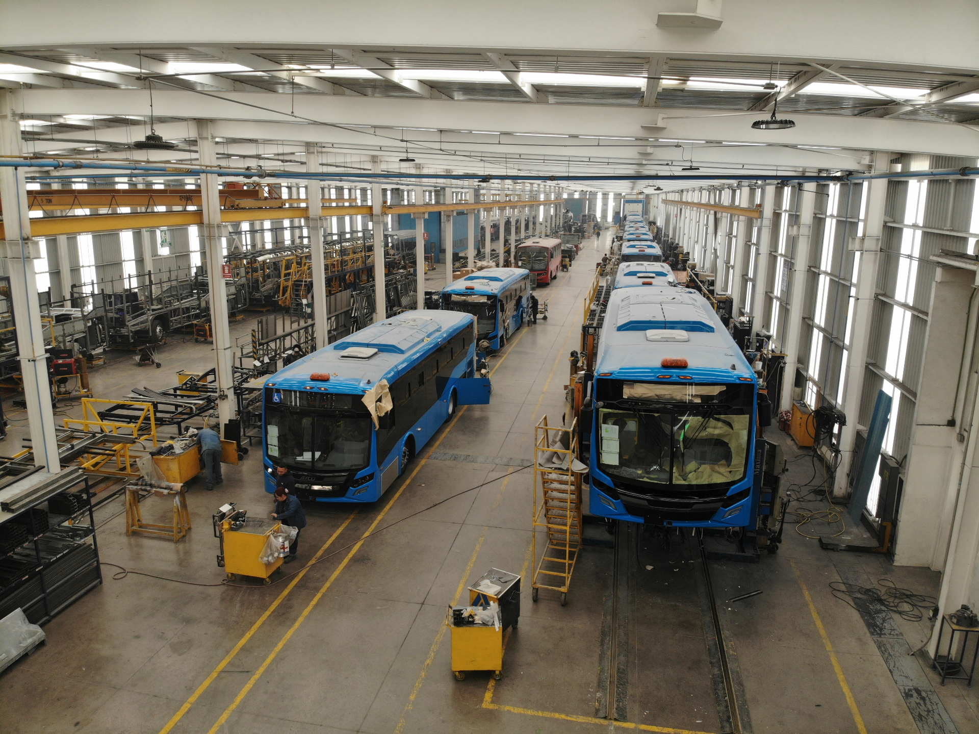 AYCO — Assembly line, intercity bus production