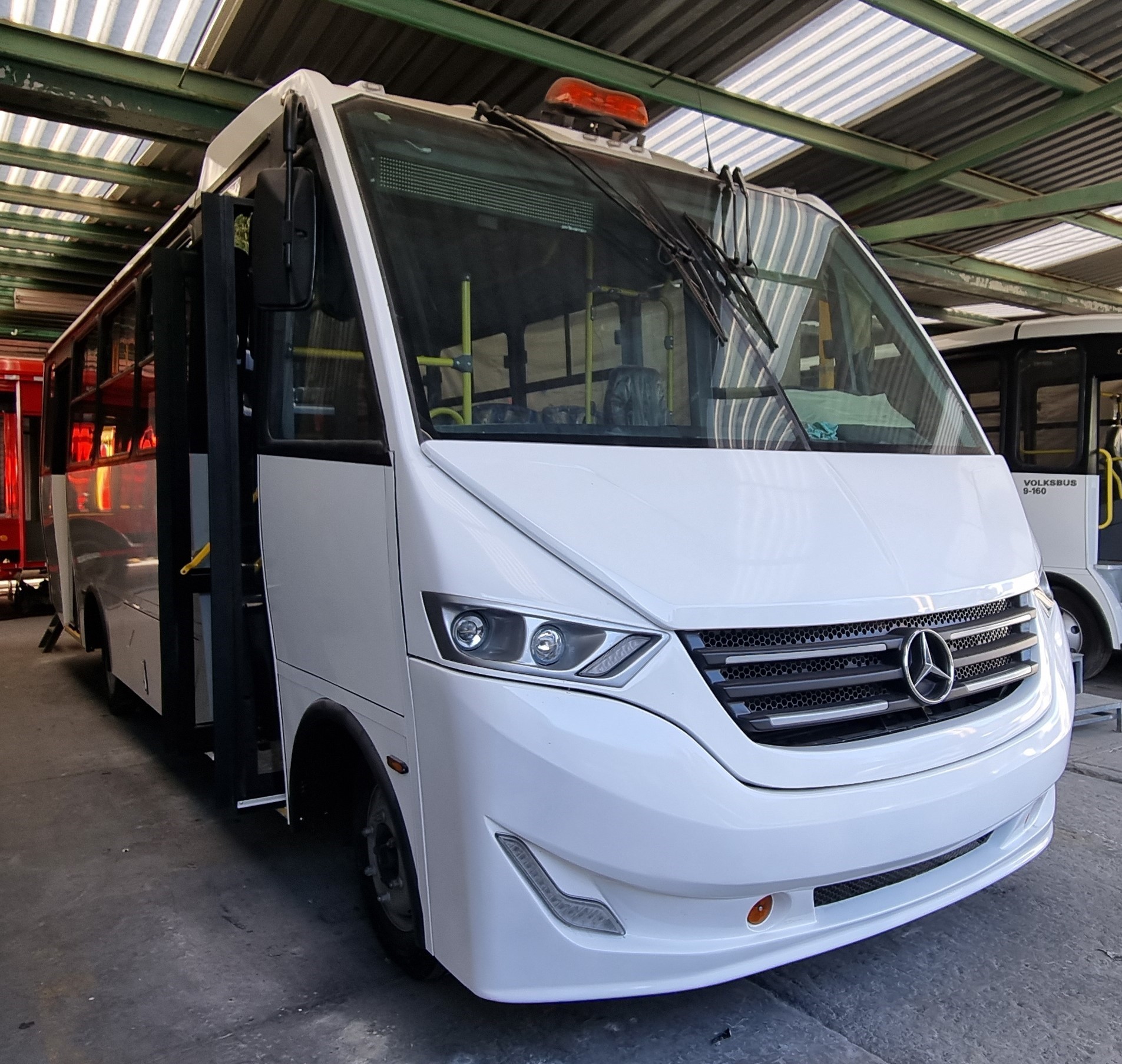 Hidromex Toreto · Mercedes-Benz small bus